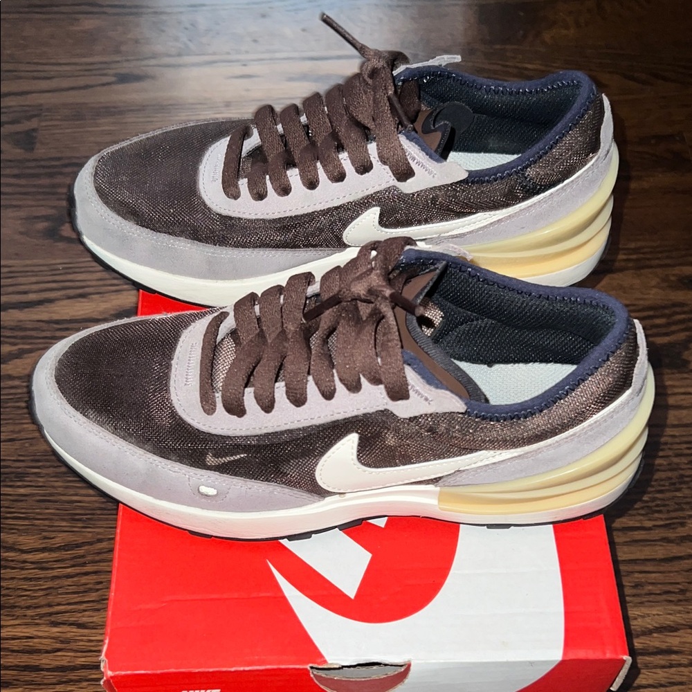 Nike Waffle One Sneakers